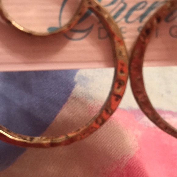 Hammered Jane gold earrings - NWT - Picture 3 of 3